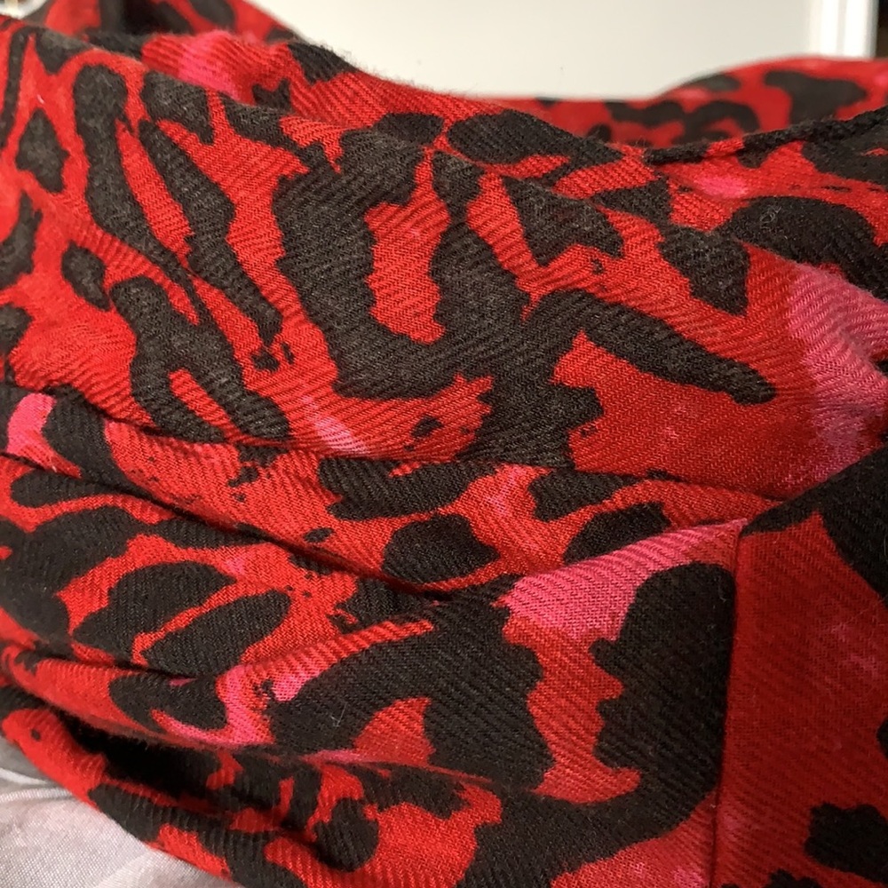 Animal Print Circle Scarf - Picture 7 of 8